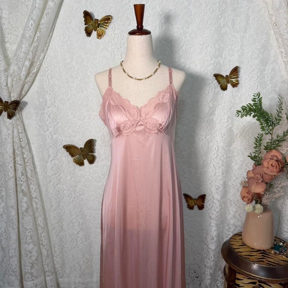 Baby Pink Satin Slip Dress With Lace Details - Picture 4 of 8